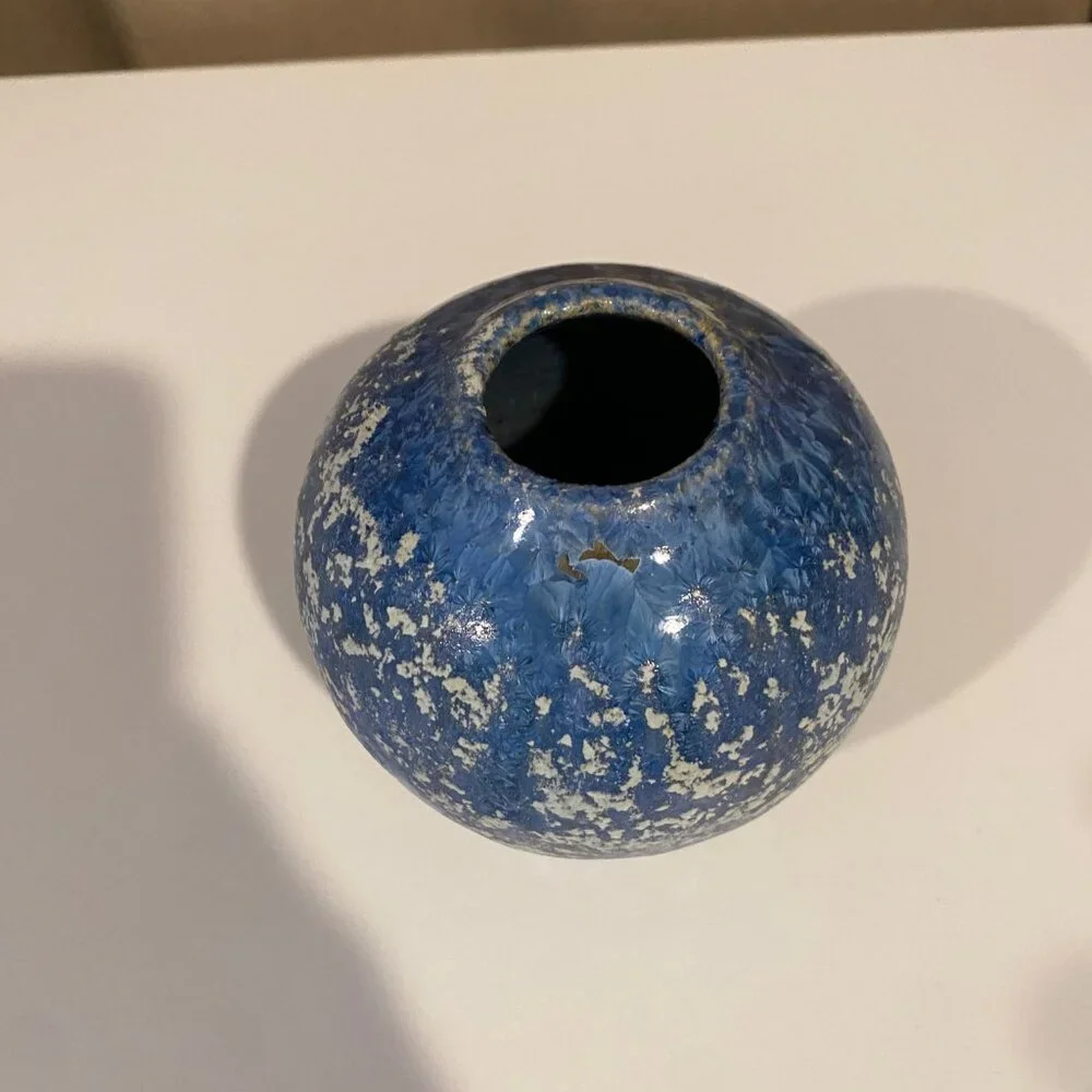 Antique Blue Spongeware Pottery Vase - 6” Small Rustic‎ Vintage Decor